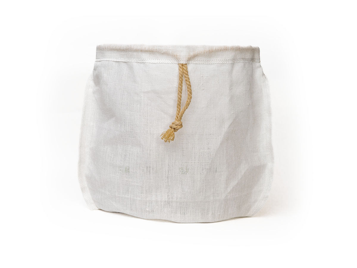 Umweltfreundlicher Nussmilchbeutel aus Hanffasern Ø 180 mm – ideal für frische Pflanzenmilch und Säfte, nachhaltig und langlebig.